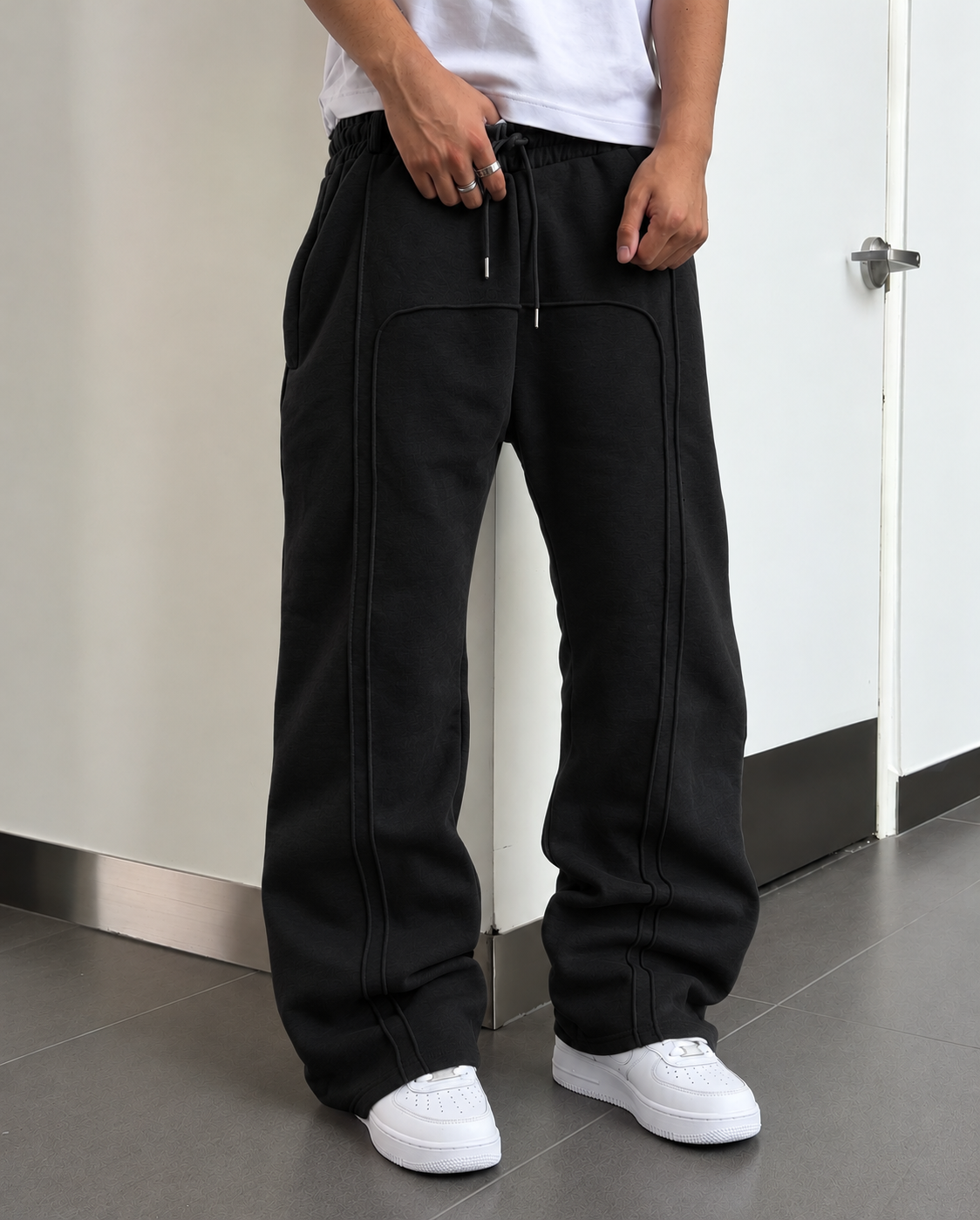 The Wide-Leg Baggy